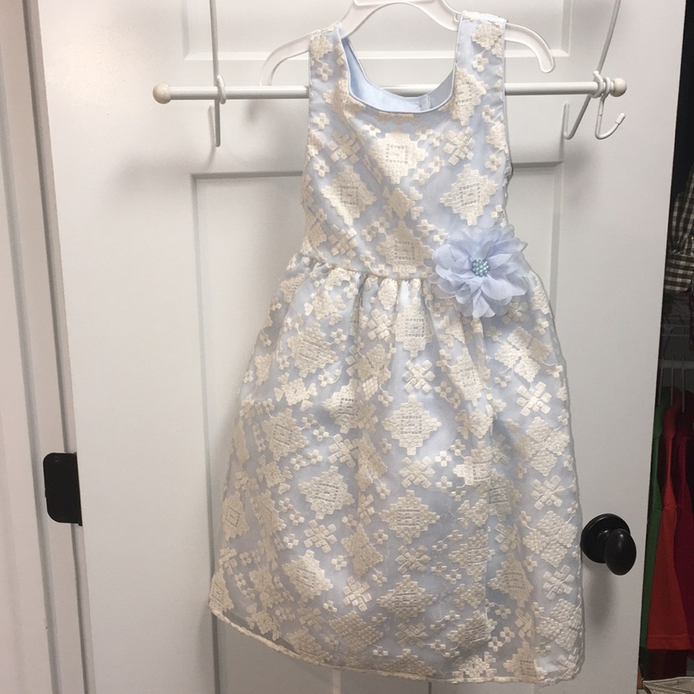 Girls Blue and White Dress Size 6
